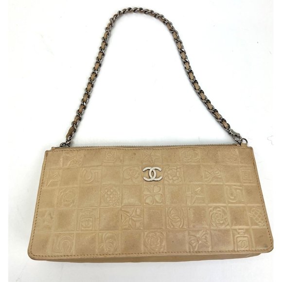 CHANEL Bag Lucky Symbols Pochette Quilted Beige Lambskin Shoulder Wristlet - Picture 1 of 11